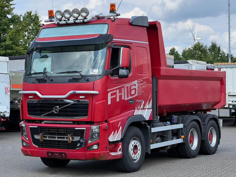 Volvo FH 16.700 6x4 Tipper And Tractor Combi / Euro 5 - Kipper vrachtwagen: afbeelding 4 Volvo FH 16.700 6x4 Tipper And Tractor Combi / Euro 5 - Kipper vrachtwagen: afbeelding 4