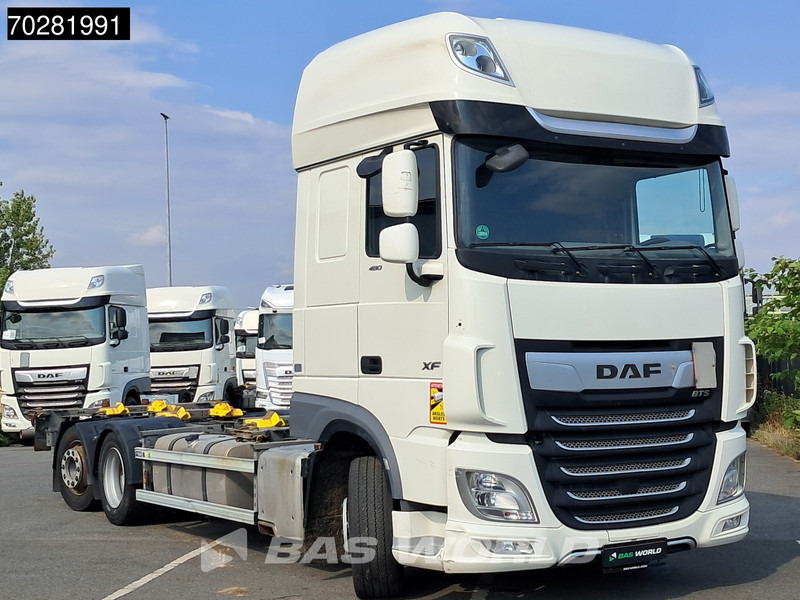 DAF XF 480 6X2 BDF 2xTanks Lift+lenkasche Automatic Retarder ACC Euro 6 - Containertransporter/ Wissellaadbak vrachtwagen: afbeelding 3 DAF XF 480 6X2 BDF 2xTanks Lift+lenkasche Automatic Retarder ACC Euro 6 - Containertransporter/ Wissellaadbak vrachtwagen: afbeelding 3