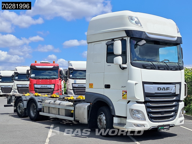 DAF XF 480 6X2 SSC BDF Retarder 2xTanks Lift+Lenkachse ACC Euro 6 - Containertransporter/ Wissellaadbak vrachtwagen: afbeelding 3 DAF XF 480 6X2 SSC BDF Retarder 2xTanks Lift+Lenkachse ACC Euro 6 - Containertransporter/ Wissellaadbak vrachtwagen: afbeelding 3