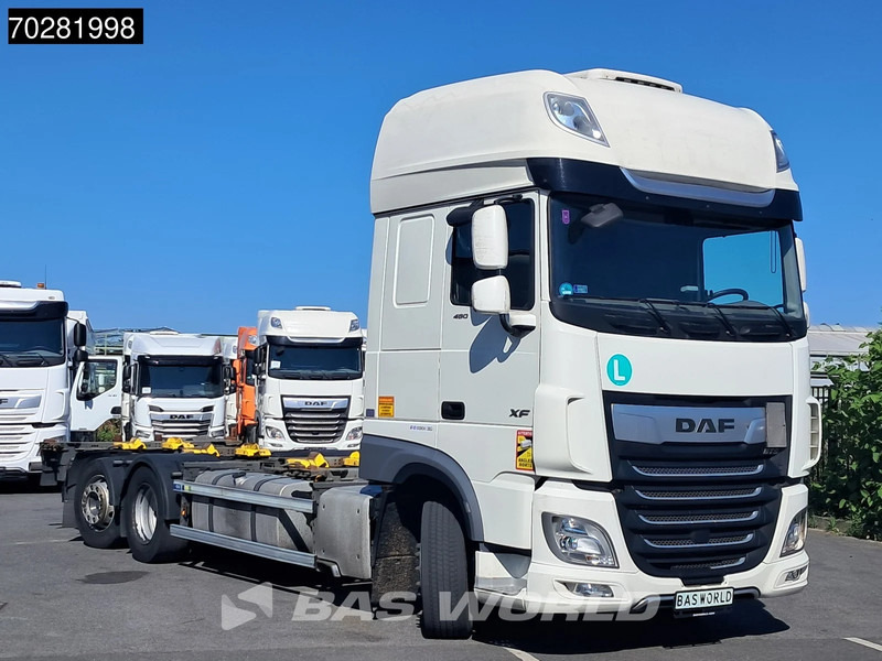 DAF XF 480 6X2 SSC Retarder 2x Tanks Lift+Lenkachse Standklima ACC LED - Containertransporter/ Wissellaadbak vrachtwagen: afbeelding 3 DAF XF 480 6X2 SSC Retarder 2x Tanks Lift+Lenkachse Standklima ACC LED - Containertransporter/ Wissellaadbak vrachtwagen: afbeelding 3
