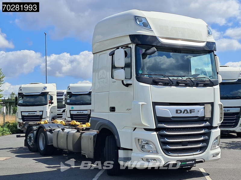 DAF XF 480 6X2 SSC Retarder 2xTanks Lift-Lenkachse ACC Euro 6 - Containertransporter/ Wissellaadbak vrachtwagen: afbeelding 3 DAF XF 480 6X2 SSC Retarder 2xTanks Lift-Lenkachse ACC Euro 6 - Containertransporter/ Wissellaadbak vrachtwagen: afbeelding 3