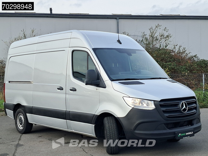 Mercedes-Benz Sprinter 315 CDI Automatik L2H2 150PS Klima Kamera Parkensensoren MBUX CarPlay Euro6 L2 12m3 A/C - Kleine bestelwagen: afbeelding 3 Mercedes-Benz Sprinter 315 CDI Automatik L2H2 150PS Klima Kamera Parkensensoren MBUX CarPlay Euro6 L2 12m3 A/C - Kleine bestelwagen: afbeelding 3
