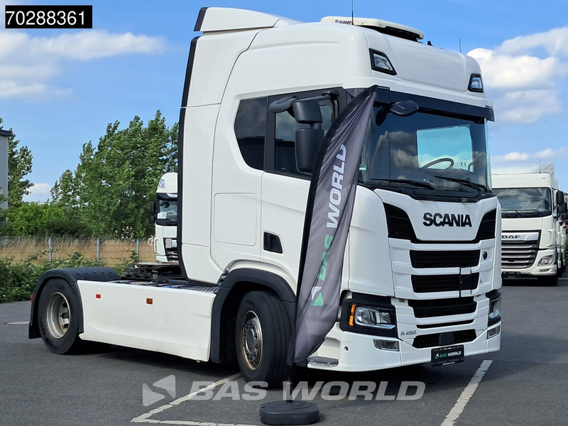 Scania R450 4X2 Retarder 2xTanks Standklima Navi Euro 6 - Trekker: afbeelding 3 Scania R450 4X2 Retarder 2xTanks Standklima Navi Euro 6 - Trekker: afbeelding 3