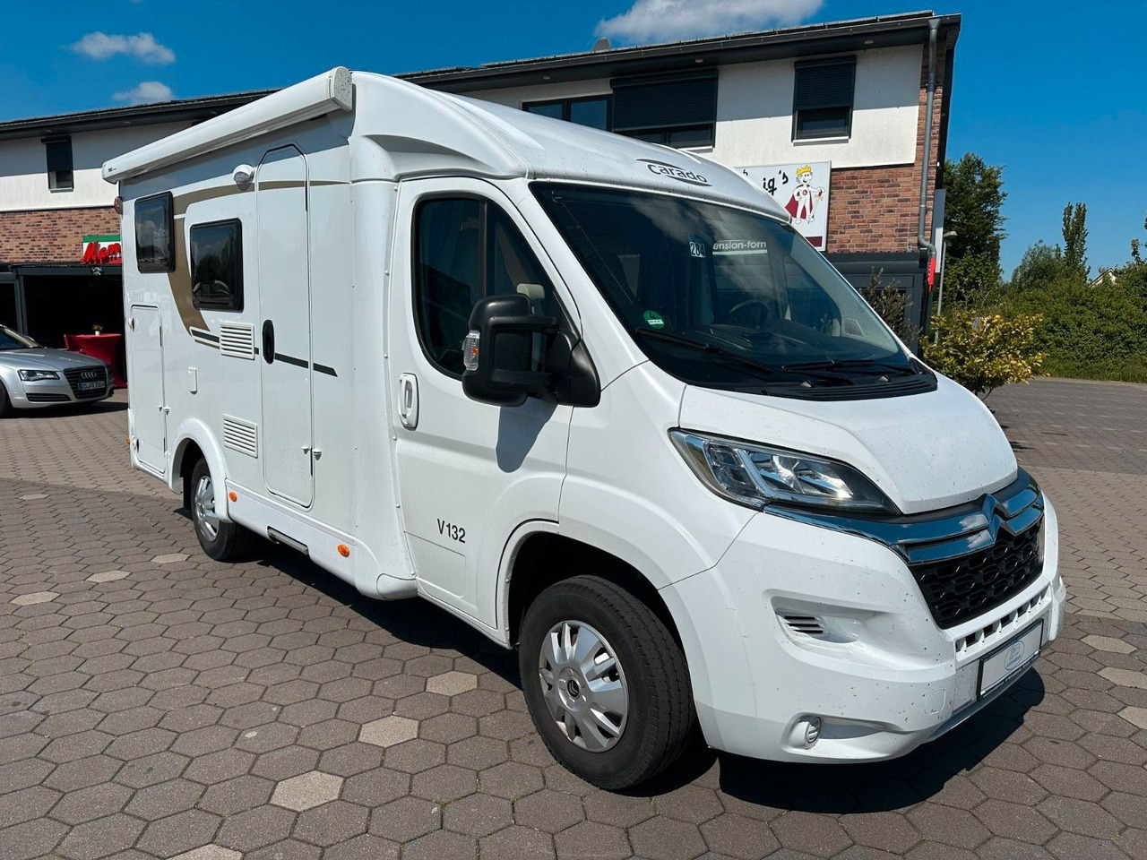 Carado V 132/Festbett/Garage/Klima/Markise/Finanzierung - Half integraal camper: afbeelding 1 Carado V 132/Festbett/Garage/Klima/Markise/Finanzierung - Half integraal camper: afbeelding 1