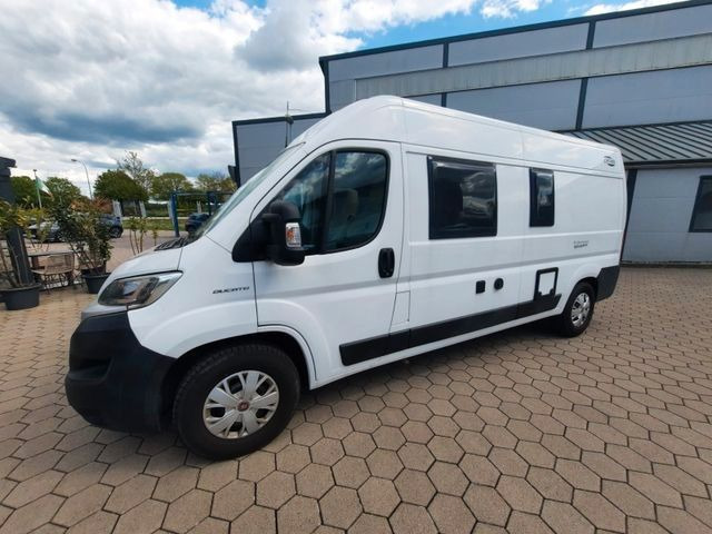 Carado Vlow 600 / Festbett / Klima / PREISGARANTIE - Buscamper: afbeelding 2 Carado Vlow 600 / Festbett / Klima / PREISGARANTIE - Buscamper: afbeelding 2