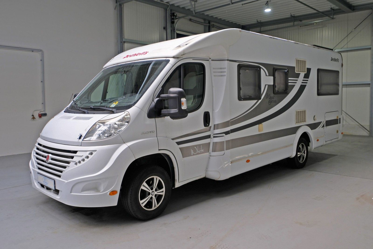 Dethleffs T 001 Magic Edition White/Einzelbetten/Solar - Half integraal camper: afbeelding 2 Dethleffs T 001 Magic Edition White/Einzelbetten/Solar - Half integraal camper: afbeelding 2