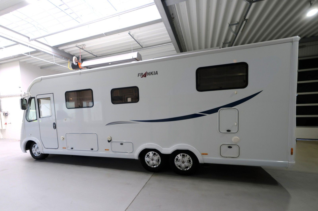 Frankia I 840 QD/Automatik/Festbett+Hubbett/TOP - Integraal camper: afbeelding 3 Frankia I 840 QD/Automatik/Festbett+Hubbett/TOP - Integraal camper: afbeelding 3