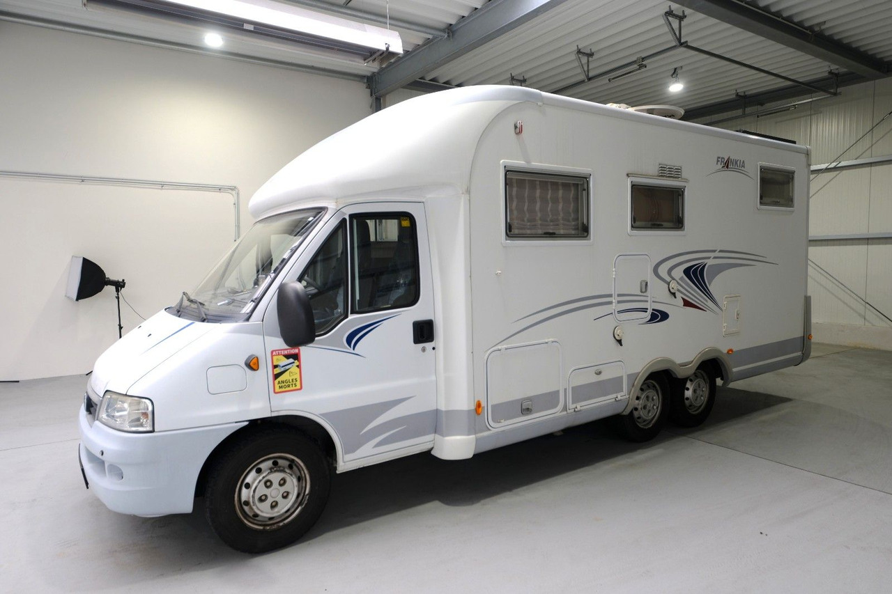 Frankia T 730 BD Comfort Class/Automatik/Festbett/Klima - Half integraal camper: afbeelding 3 Frankia T 730 BD Comfort Class/Automatik/Festbett/Klima - Half integraal camper: afbeelding 3