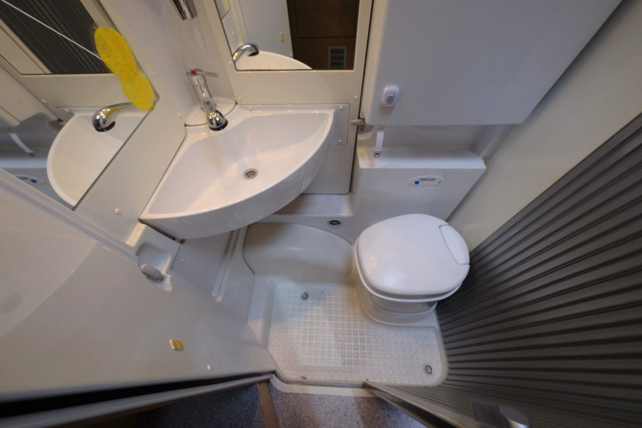 Half integraal camper Knaus Van TI 600 ME/Einzelbetten/Garage/Klima/Solar: afbeelding 17