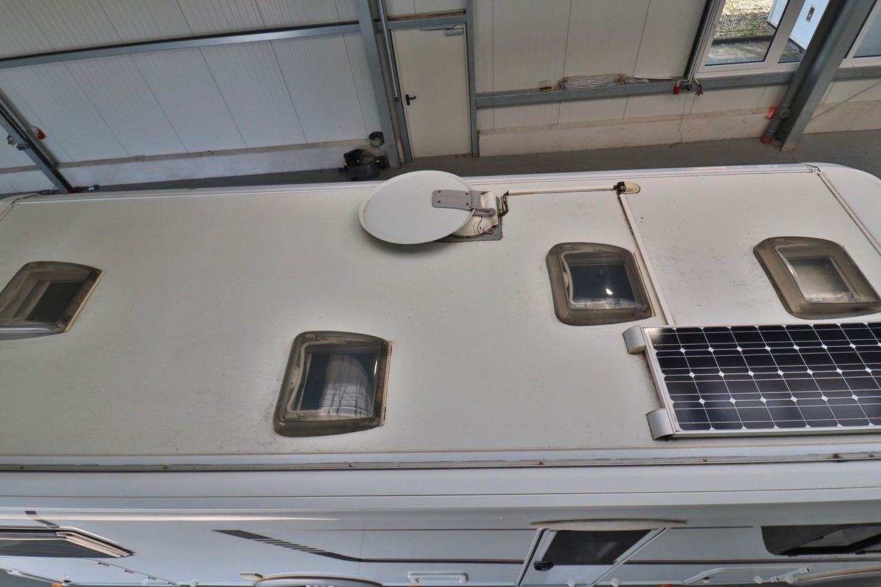LMC Explorer I 675 G SportLine/Einzelbetten+Hubbett LMC Explorer I 675 G SportLine/Einzelbetten+Hubbett - Integraal camper: afbeelding 5 LMC Explorer I 675 G SportLine/Einzelbetten+Hubbett LMC Explorer I 675 G SportLine/Einzelbetten+Hubbett - Integraal camper: afbeelding 5