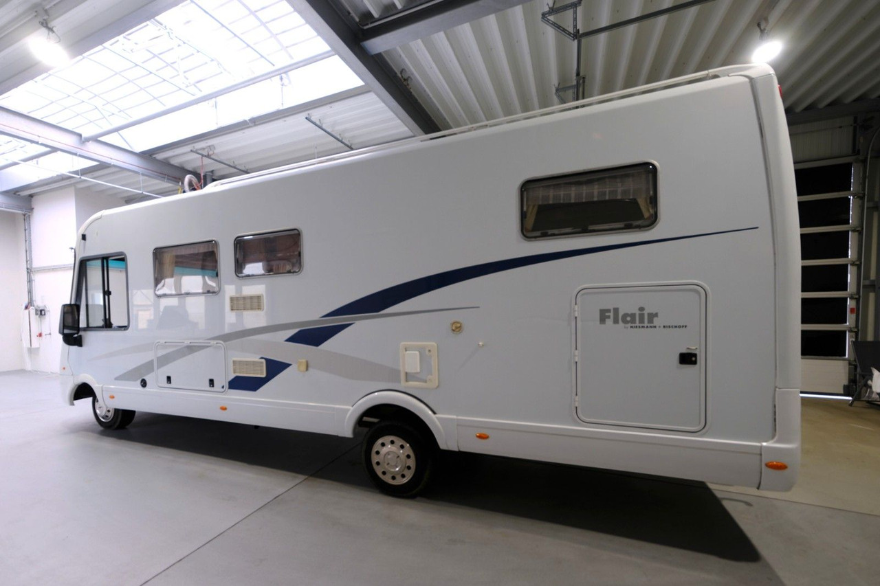 Niesmann + Bischoff Flair I 8000 EB / Automatik / Einzelbetten / TOP - Integraal camper: afbeelding 3 Niesmann + Bischoff Flair I 8000 EB / Automatik / Einzelbetten / TOP - Integraal camper: afbeelding 3