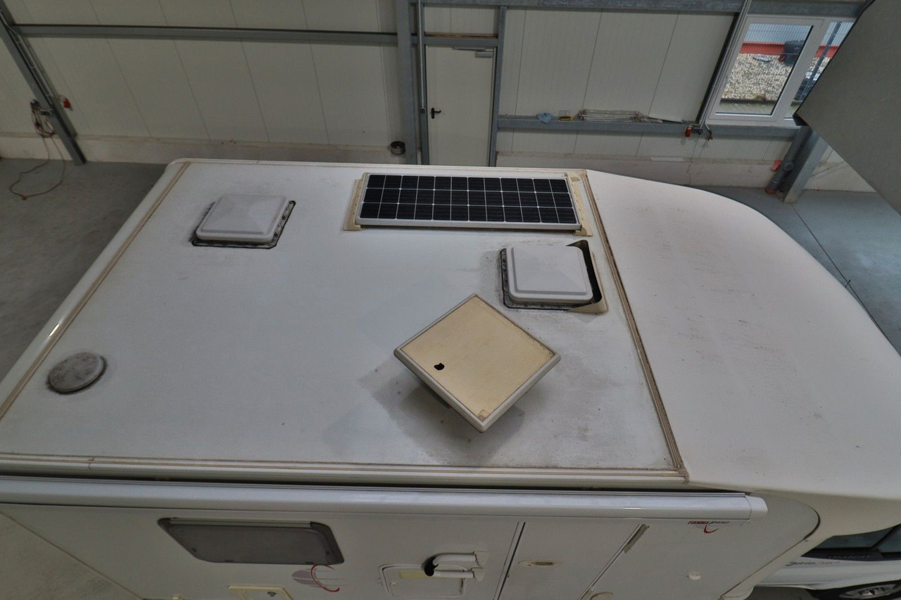 Roller Team Sirio 595 P/Festbett/Solar/Klima/Markise Roller Team Sirio 595 P/Festbett/Solar/Klima/Markise - Half integraal camper: afbeelding 5 Roller Team Sirio 595 P/Festbett/Solar/Klima/Markise Roller Team Sirio 595 P/Festbett/Solar/Klima/Markise - Half integraal camper: afbeelding 5