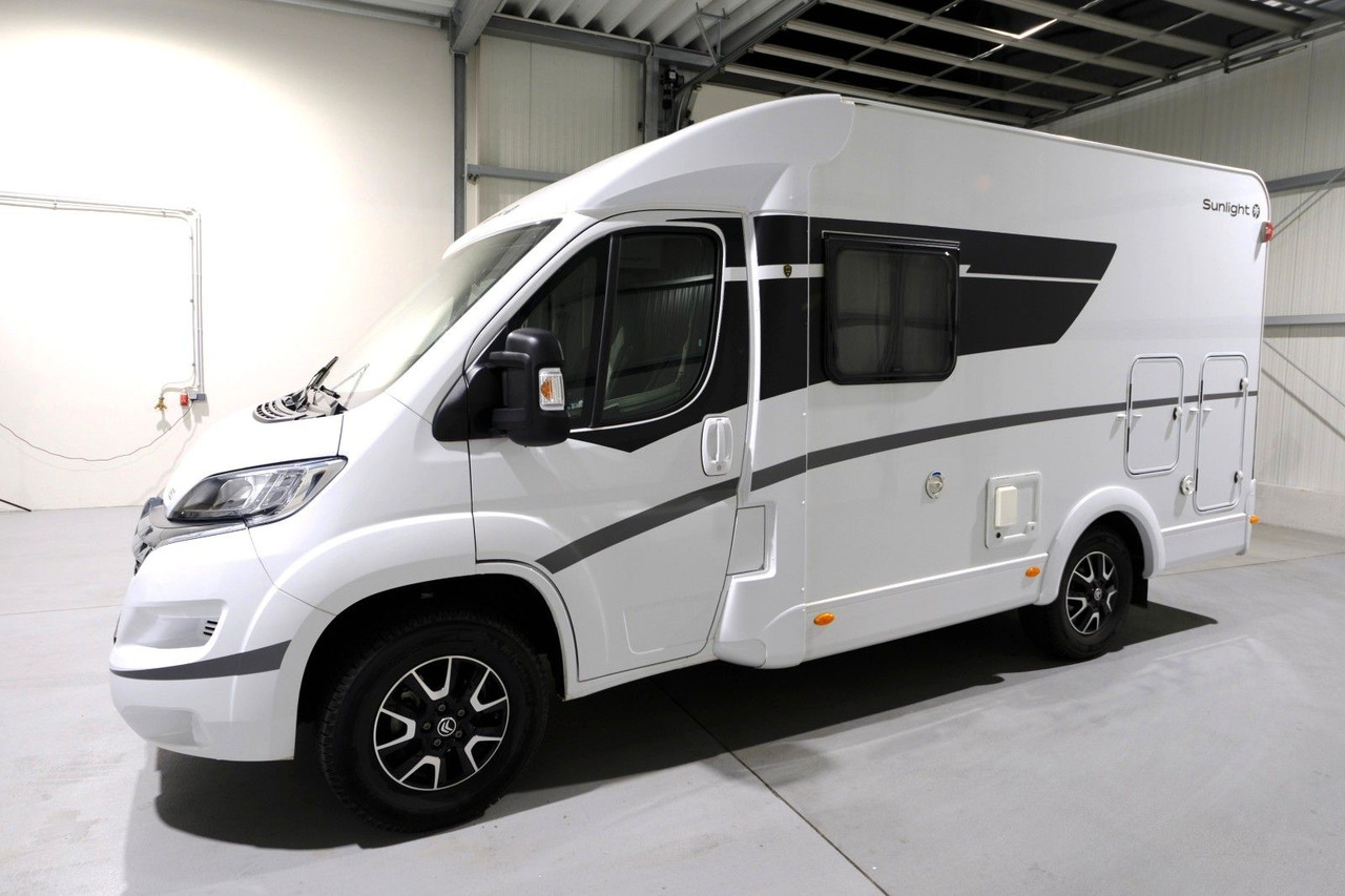 Sunlight V 60 Adventure Edition/Festbett/Garage/Klima/TOP - Half integraal camper: afbeelding 3 Sunlight V 60 Adventure Edition/Festbett/Garage/Klima/TOP - Half integraal camper: afbeelding 3