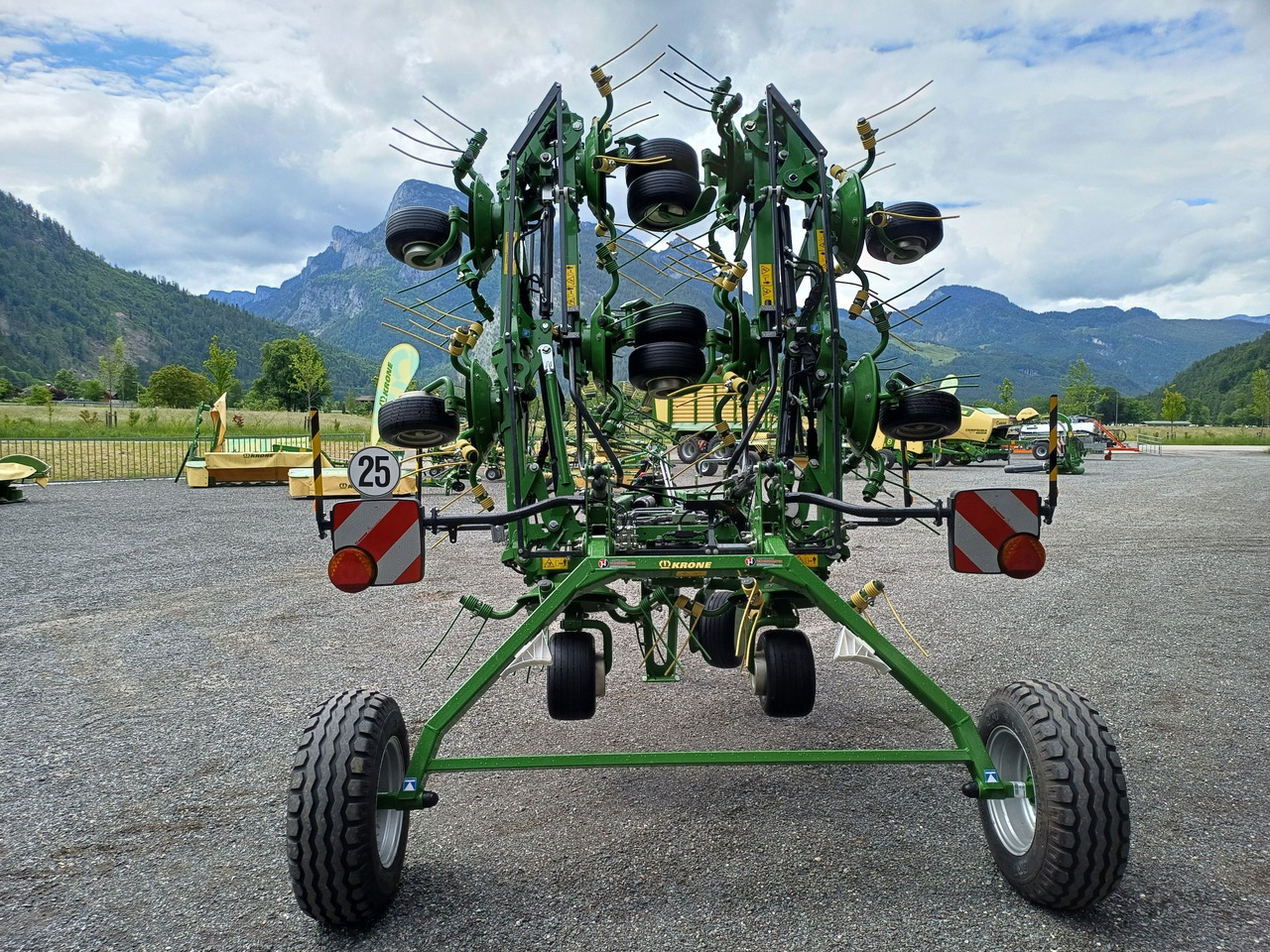 Krone Vendro T 1020 (23756) - Hooischudder: afbeelding 4 Krone Vendro T 1020 (23756) - Hooischudder: afbeelding 4