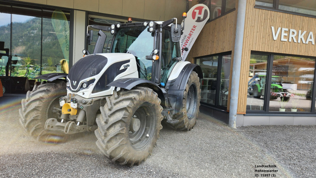 Valtra N 175 Direct (15997) - Tractor: afbeelding 4 Valtra N 175 Direct (15997) - Tractor: afbeelding 4