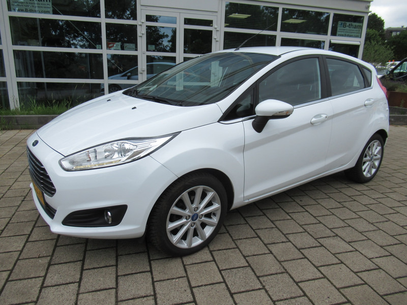 Ford Fiesta 1.0 EcoBoost 74KW Titanium 5-deurs - Hatchback: afbeelding 2 Ford Fiesta 1.0 EcoBoost 74KW Titanium 5-deurs - Hatchback: afbeelding 2