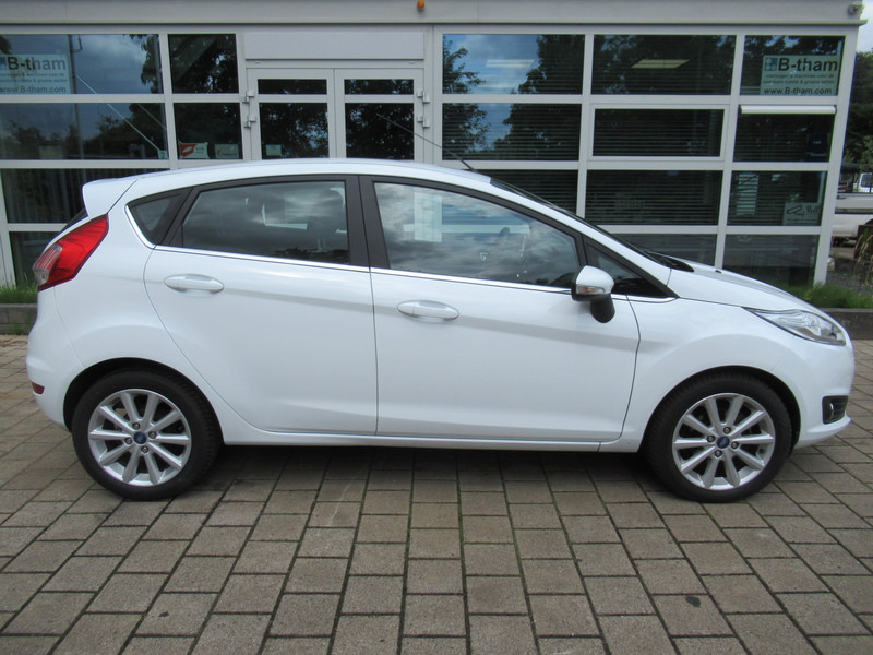 Ford Fiesta 1.0 EcoBoost 74KW Titanium 5-deurs - Hatchback: afbeelding 5 Ford Fiesta 1.0 EcoBoost 74KW Titanium 5-deurs - Hatchback: afbeelding 5