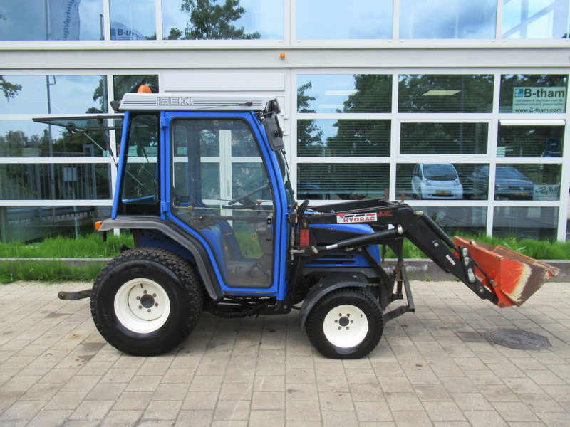 Iseki TF321H 4x4 + Cabine + Voorlader + Fronthef - Tractor: afbeelding 5 Iseki TF321H 4x4 + Cabine + Voorlader + Fronthef - Tractor: afbeelding 5