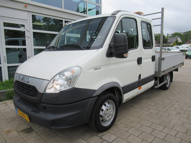 Iveco Daily 29L13 2.3HPi 93KW 345 DOKA Dubbelcabine - Bestelwagen open laadbak, Bestelwagen met dubbele cabine: afbeelding 3 Iveco Daily 29L13 2.3HPi 93KW 345 DOKA Dubbelcabine - Bestelwagen open laadbak, Bestelwagen met dubbele cabine: afbeelding 3