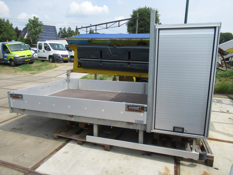 KARHOF Iveco Daily WB 375 pritsche 360 x 210 CM - Open laadbak: afbeelding 3 KARHOF Iveco Daily WB 375 pritsche 360 x 210 CM - Open laadbak: afbeelding 3