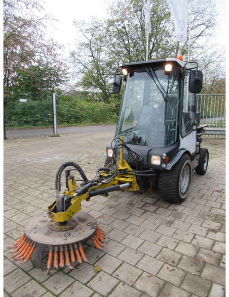 LM TRAC 286 Werktuigdrager ( zonder Borstel arm ) - Veegwagen: afbeelding 5 LM TRAC 286 Werktuigdrager ( zonder Borstel arm ) - Veegwagen: afbeelding 5