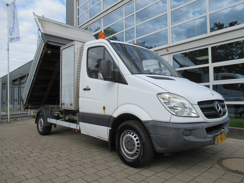 Mercedes-Benz Sprinter 310 2.2 CDI 70KW 366 3-Z./S./W. Kipper Tipper - Kipper bestelwagen: afbeelding 4 Mercedes-Benz Sprinter 310 2.2 CDI 70KW 366 3-Z./S./W. Kipper Tipper - Kipper bestelwagen: afbeelding 4