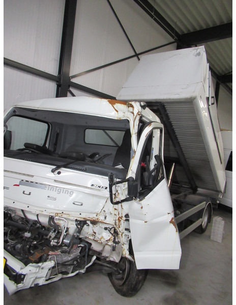 Mitsubishi Canter FUSO 3C13 3.0 DI 280 Zijlader - Kipper bestelwagen: afbeelding 2 Mitsubishi Canter FUSO 3C13 3.0 DI 280 Zijlader - Kipper bestelwagen: afbeelding 2