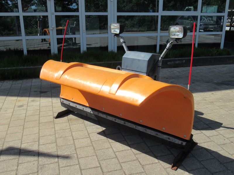 NIDO SNK 21 EPZ 180 12V 210CM Sneeuwploeg Schneepflug Snowplow - Sneeuwschuif: afbeelding 4 NIDO SNK 21 EPZ 180 12V 210CM Sneeuwploeg Schneepflug Snowplow - Sneeuwschuif: afbeelding 4