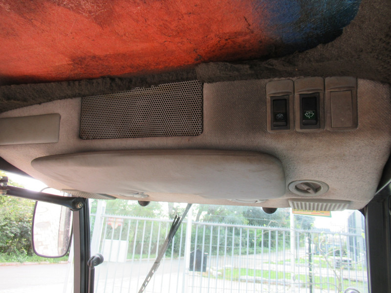 Tractor New Holland TC21D 4WD 4x4 Cabine Verwarming: afbeelding 16