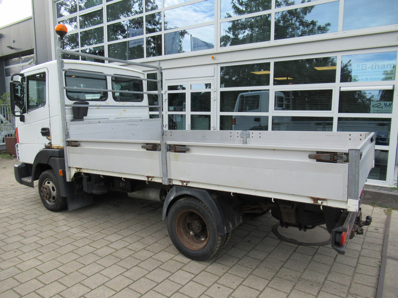 Nissan Atleon 150.35-280HD PickUp + NIDO - Vrachtwagen met open laadbak: afbeelding 5 Nissan Atleon 150.35-280HD PickUp + NIDO - Vrachtwagen met open laadbak: afbeelding 5
