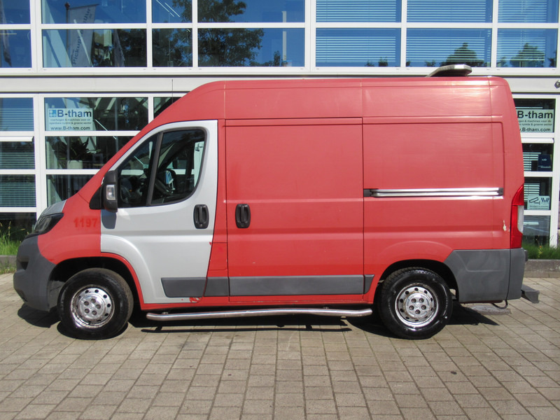 Peugeot Boxer 330 2.0 HDI 81KW L1H2 Pro AIRCO - Klima - Kleine bestelwagen: afbeelding 2 Peugeot Boxer 330 2.0 HDI 81KW L1H2 Pro AIRCO - Klima - Kleine bestelwagen: afbeelding 2