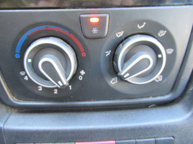 Kleine bestelwagen, Bestelwagen met dubbele cabine Peugeot Boxer 330 2.2 HDI 96KW L1H P+ DOKA Dubbelcabine AIRCO: afbeelding 11 Kleine bestelwagen, Bestelwagen met dubbele cabine Peugeot Boxer 330 2.2 HDI 96KW L1H P+ DOKA Dubbelcabine AIRCO: afbeelding 11