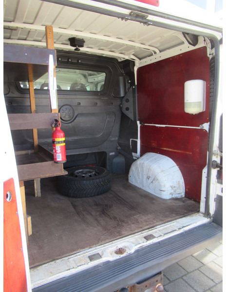 Kleine bestelwagen, Bestelwagen met dubbele cabine Peugeot Boxer 330 2.2 HDI 96KW L1H P+ DOKA Dubbelcabine AIRCO: afbeelding 7 Kleine bestelwagen, Bestelwagen met dubbele cabine Peugeot Boxer 330 2.2 HDI 96KW L1H P+ DOKA Dubbelcabine AIRCO: afbeelding 7