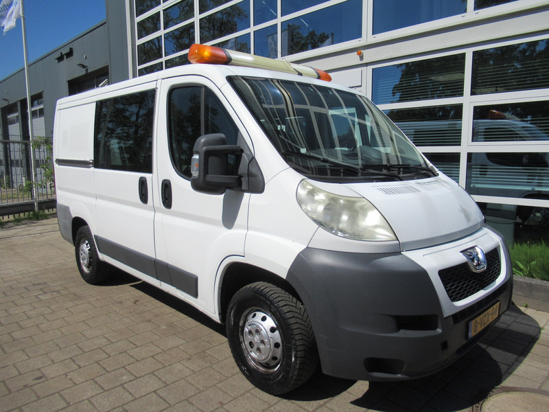 Peugeot Boxer 330 2.2 HDI 96KW L1H P+ DOKA Dubbelcabine AIRCO - Kleine bestelwagen, Bestelwagen met dubbele cabine: afbeelding 3 Peugeot Boxer 330 2.2 HDI 96KW L1H P+ DOKA Dubbelcabine AIRCO - Kleine bestelwagen, Bestelwagen met dubbele cabine: afbeelding 3