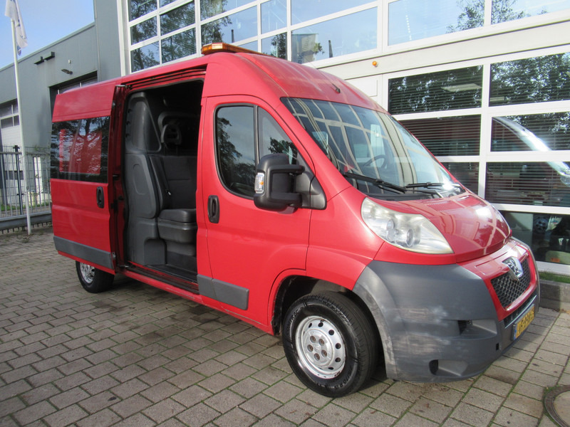 Peugeot Boxer 330 2.2 HDI 96KW L2H2 Dubbelcabine P+ DOKA - Kleine bestelwagen, Bestelwagen met dubbele cabine: afbeelding 5 Peugeot Boxer 330 2.2 HDI 96KW L2H2 Dubbelcabine P+ DOKA - Kleine bestelwagen, Bestelwagen met dubbele cabine: afbeelding 5
