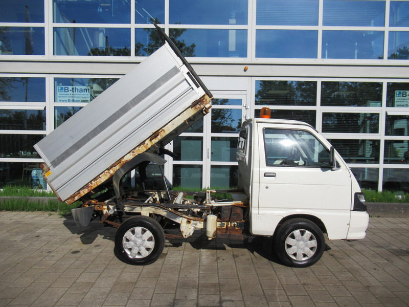 Piaggio Porter 1.3 Kipper SL Extra - Kipper bestelwagen: afbeelding 4 Piaggio Porter 1.3 Kipper SL Extra - Kipper bestelwagen: afbeelding 4