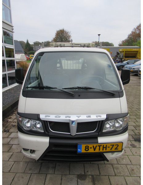 Piaggio Porter 1.3i 46KW Extra PICKUP Bi-Fuel Benzine - CNG - Bestelwagen open laadbak: afbeelding 5 Piaggio Porter 1.3i 46KW Extra PICKUP Bi-Fuel Benzine - CNG - Bestelwagen open laadbak: afbeelding 5