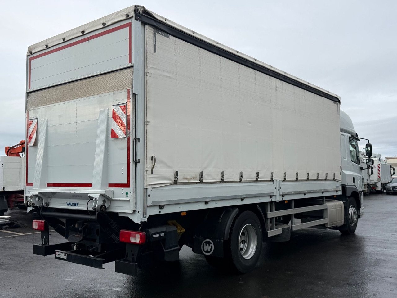 DAF CF 400FA Pritsche/Plane, Edscha, Retarder, Lbw - Schuifzeilen vrachtwagen: afbeelding 4 DAF CF 400FA Pritsche/Plane, Edscha, Retarder, Lbw - Schuifzeilen vrachtwagen: afbeelding 4