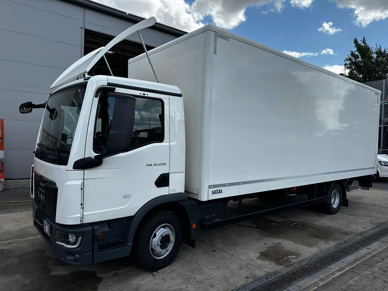 MAN TGL 12.250 /Ladebordwand/Automatik/Ahk - Bakwagen: afbeelding 1 MAN TGL 12.250 /Ladebordwand/Automatik/Ahk - Bakwagen: afbeelding 1