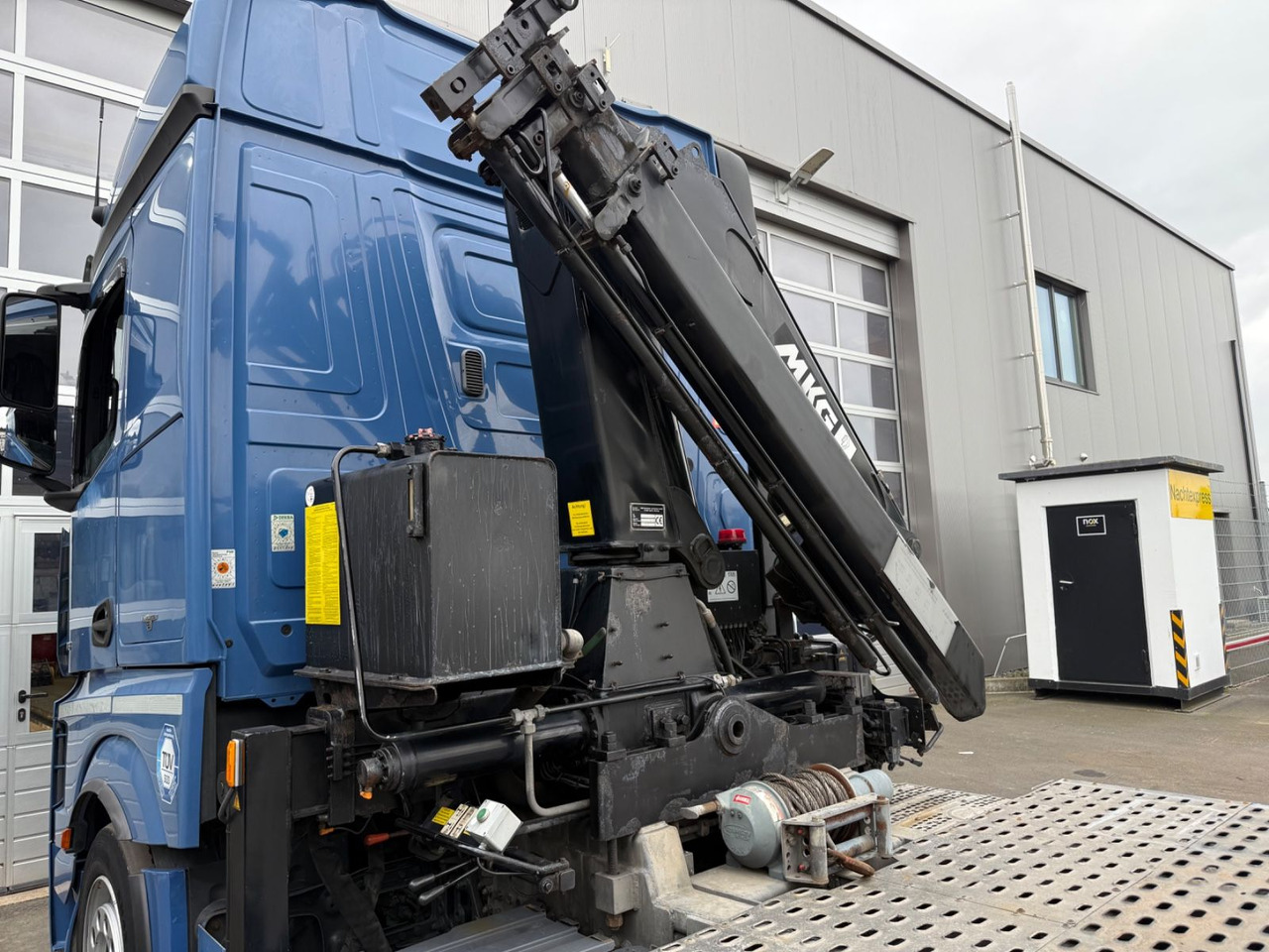 Mercedes-Benz Actros 1843 FVG 5-Zug / VDI 2700 / Kran MKG - Autovrachtwagen vrachtwagen: afbeelding 4 Mercedes-Benz Actros 1843 FVG 5-Zug / VDI 2700 / Kran MKG - Autovrachtwagen vrachtwagen: afbeelding 4