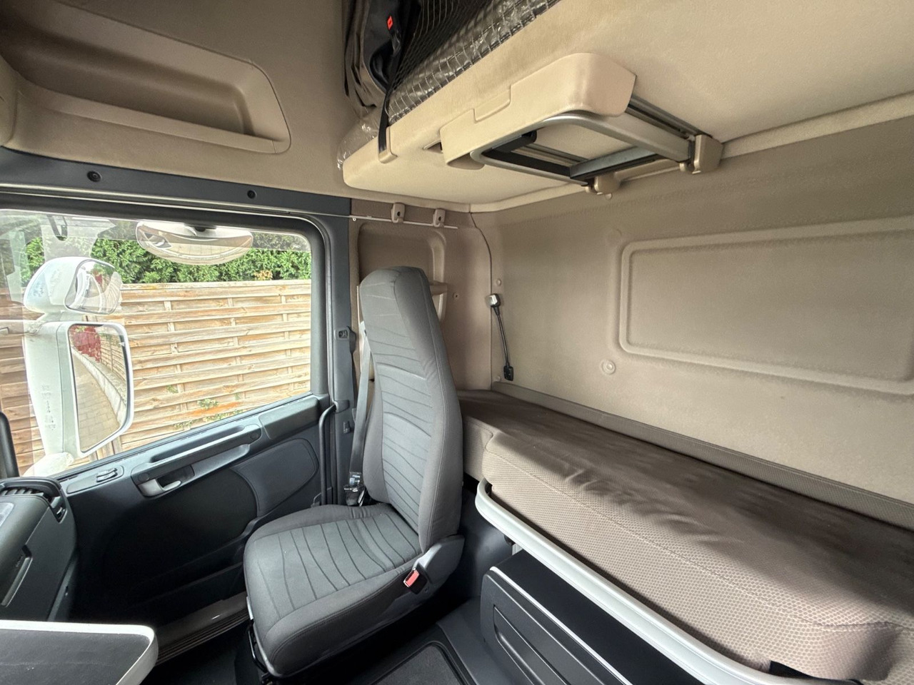 Leasing Scania R410, FVG 2016, VDI 2700, Retarder, Top Scania R410, FVG 2016, VDI 2700, Retarder, Top: afbeelding 12 Leasing Scania R410, FVG 2016, VDI 2700, Retarder, Top Scania R410, FVG 2016, VDI 2700, Retarder, Top: afbeelding 12