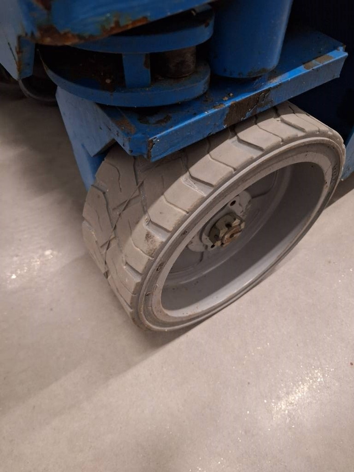 Schaarlift Genie GS 1932: afbeelding 6 Schaarlift Genie GS 1932: afbeelding 6