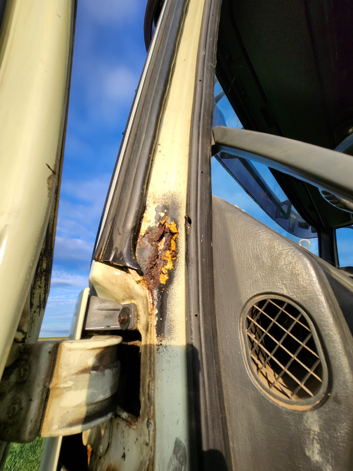 Haakarmsysteem vrachtwagen IVECO EUROTECH 260: afbeelding 18