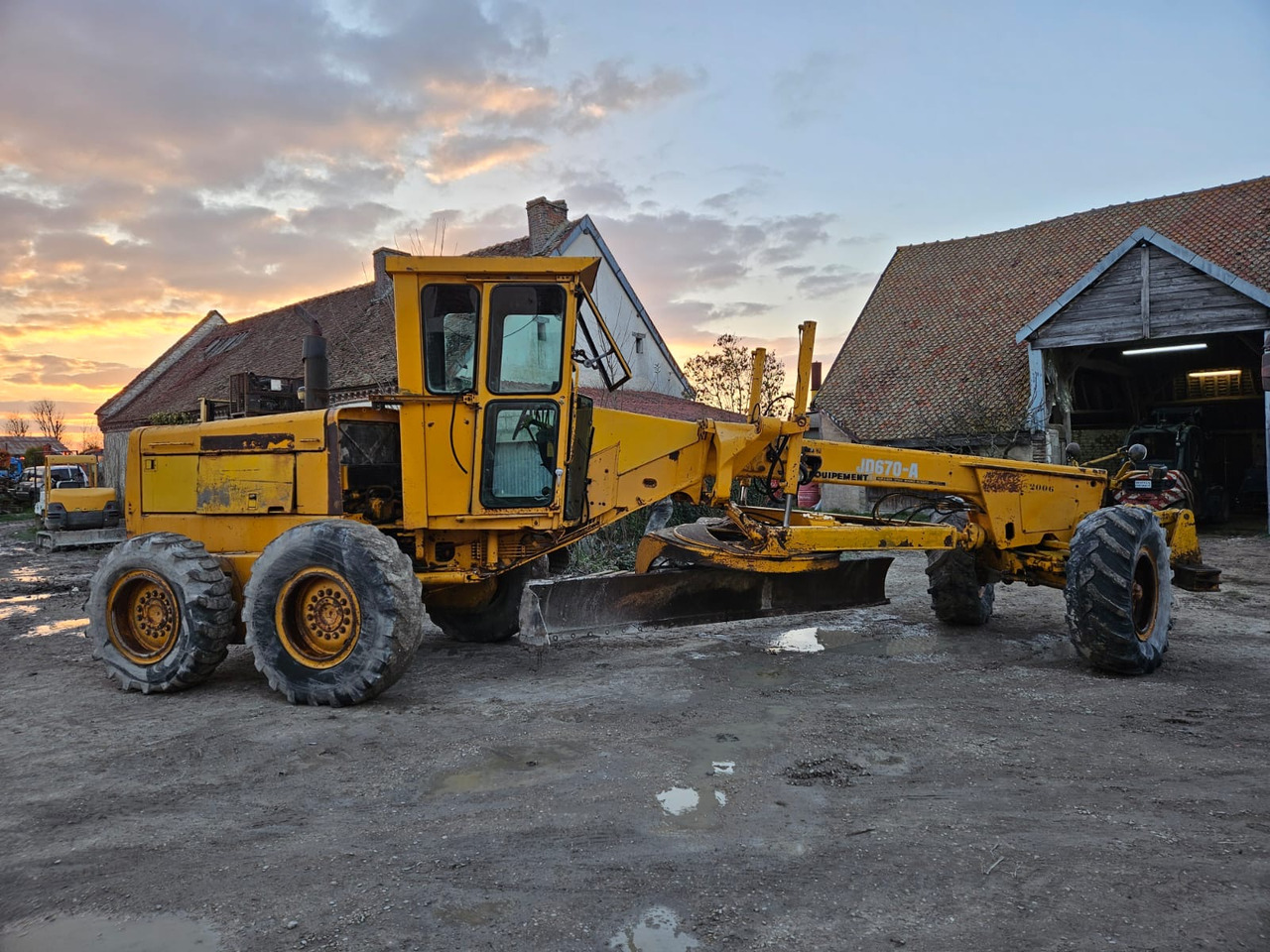 JOHN JD670-A - Grader: afbeelding 2 JOHN JD670-A - Grader: afbeelding 2