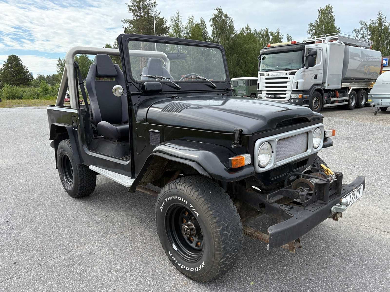 Convertible Toyota Land Cruiser BJ40 - SUV: afbeelding 5 Convertible Toyota Land Cruiser BJ40 - SUV: afbeelding 5