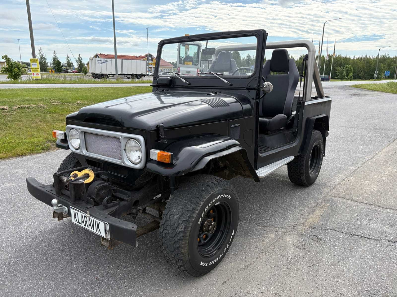 Convertible Toyota Land Cruiser BJ40 - SUV: afbeelding 1 Convertible Toyota Land Cruiser BJ40 - SUV: afbeelding 1
