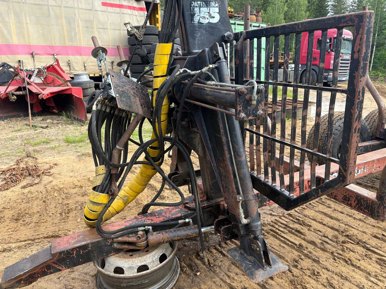 Forest trailer with Cartridge 755 crane - Uitrijwagen: afbeelding 1 Forest trailer with Cartridge 755 crane - Uitrijwagen: afbeelding 1