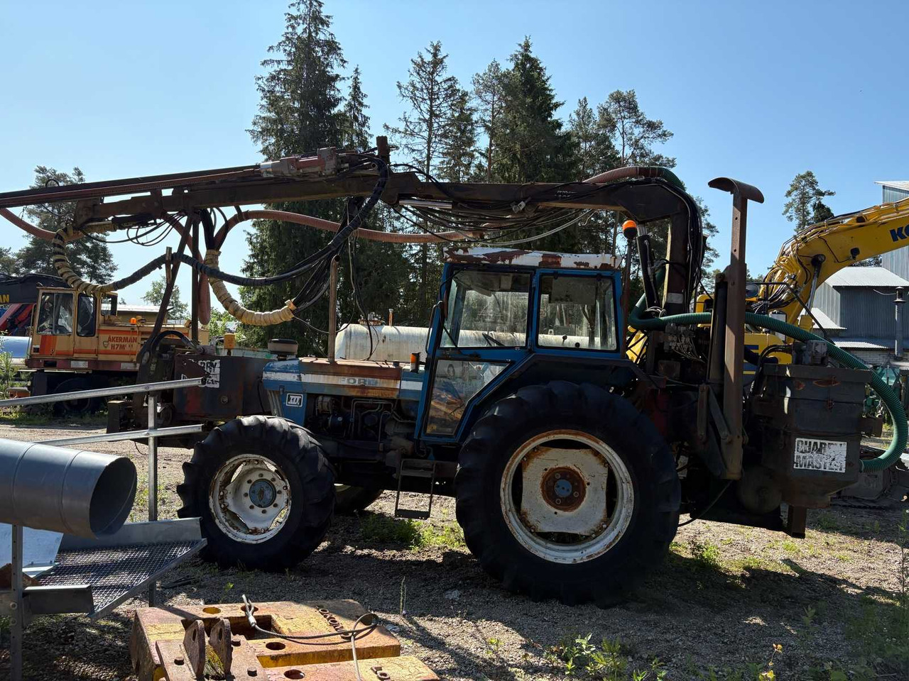 Rock drill Doofor DF530S and Tractor Ford New Holland 5610 - Boormachine: afbeelding 5 Rock drill Doofor DF530S and Tractor Ford New Holland 5610 - Boormachine: afbeelding 5