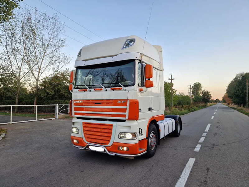 DAF XF 105.460 Manual - Terminal trekker: afbeelding 2 DAF XF 105.460 Manual - Terminal trekker: afbeelding 2