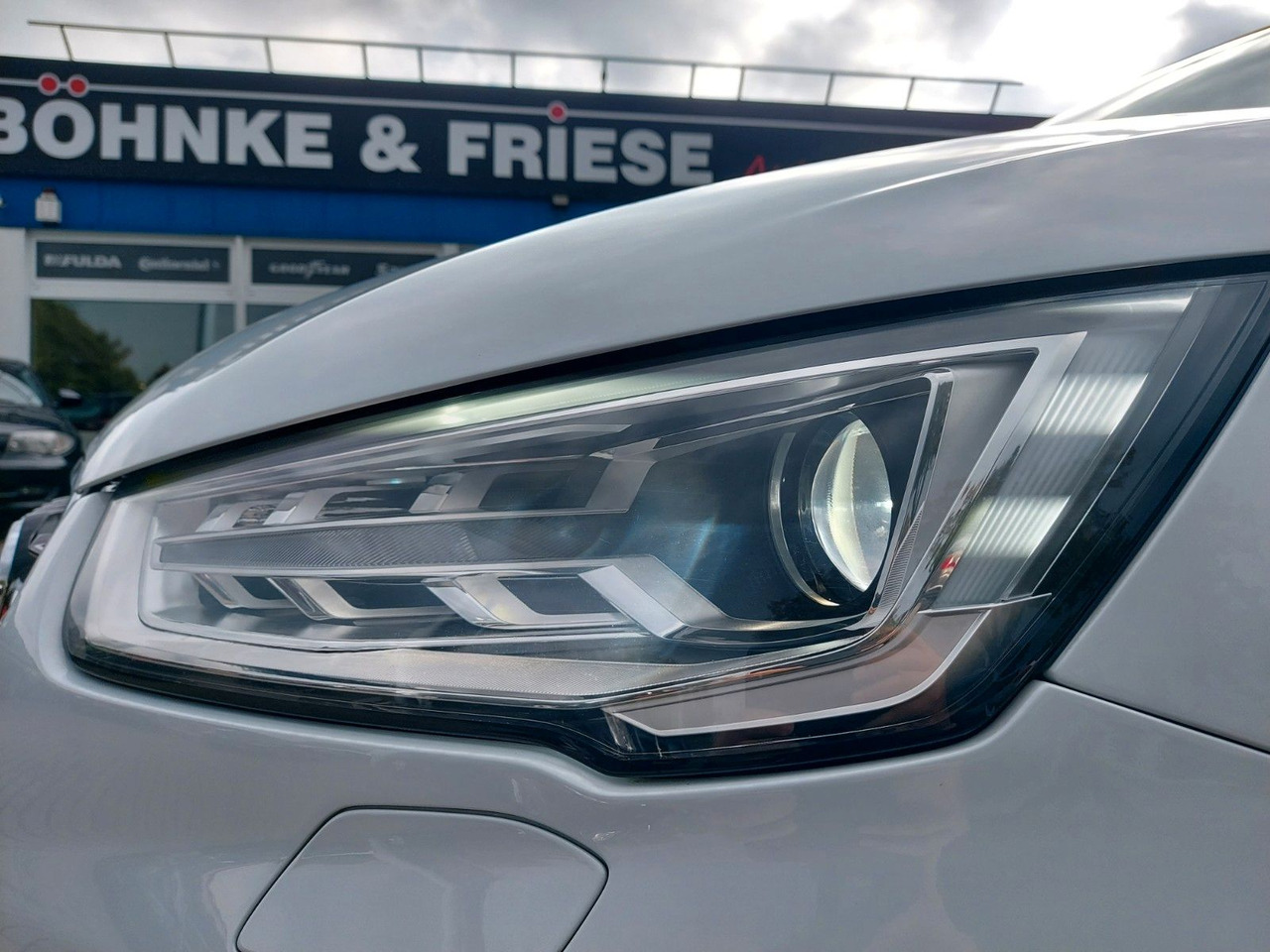 Audi A1 Sportback sport S-Line Pano Bose Xenon DAB - Sedan: afbeelding 2 Audi A1 Sportback sport S-Line Pano Bose Xenon DAB - Sedan: afbeelding 2